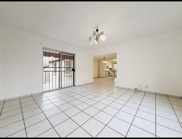 3 BEDROOM CLUSTER RENTED IN HALFWAY GARDENS